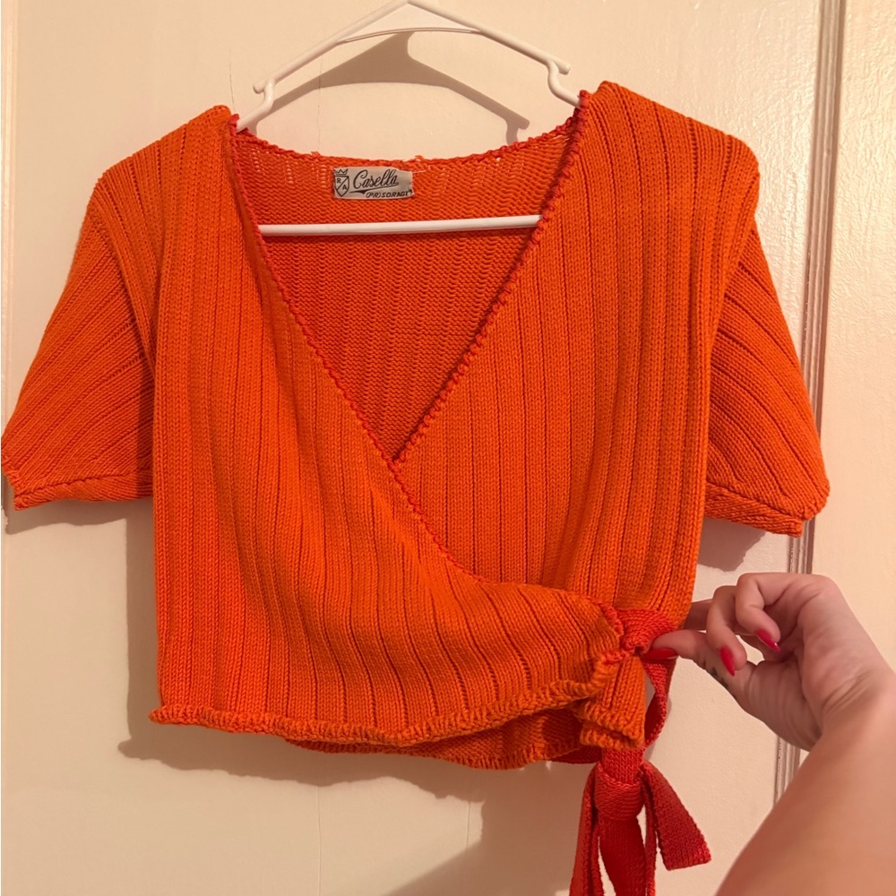 Vintage Casella orange crop ribbed knit wrap top